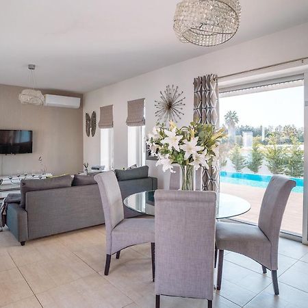 Villa Aquamarine Paphos Eksteriør billede