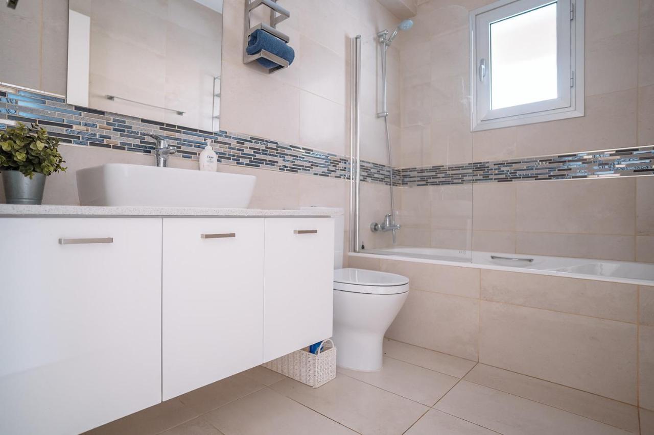 Villa Aquamarine Paphos Eksteriør billede